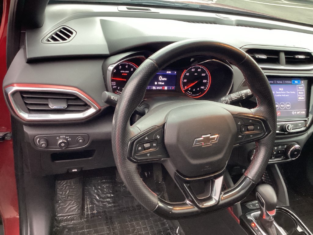 Used 2021 Chevrolet TrailBlazer RS w/ Sun and Liftgate Package AWD/4WD image 16