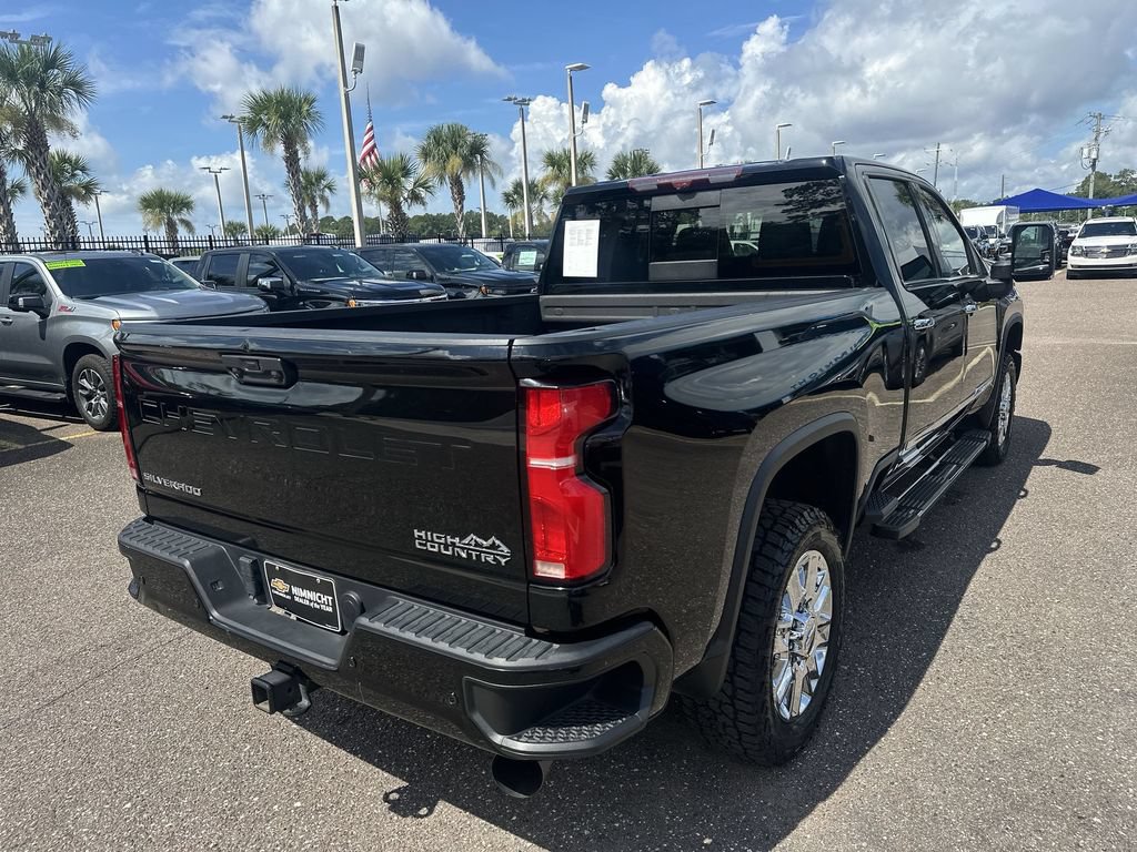 Used 2024 Chevrolet Silverado 2500 High Country w/ High Country Premium Package AWD/4WD image 16