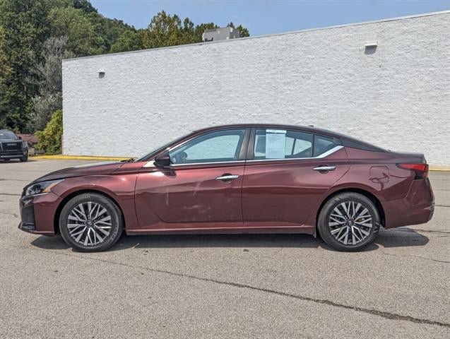 Used 2023 Nissan Altima 2.5 SV FWD image 9
