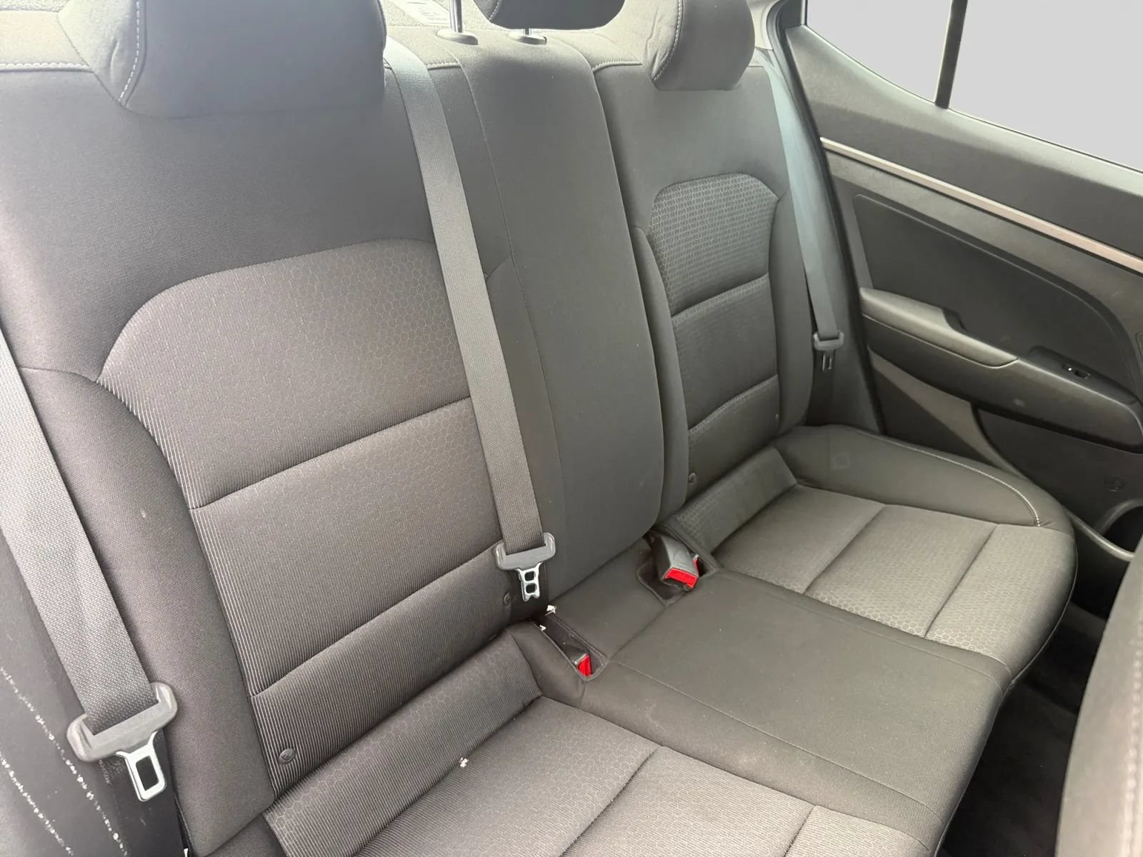 Used 2018 Hyundai Elantra SEL FWD image 18