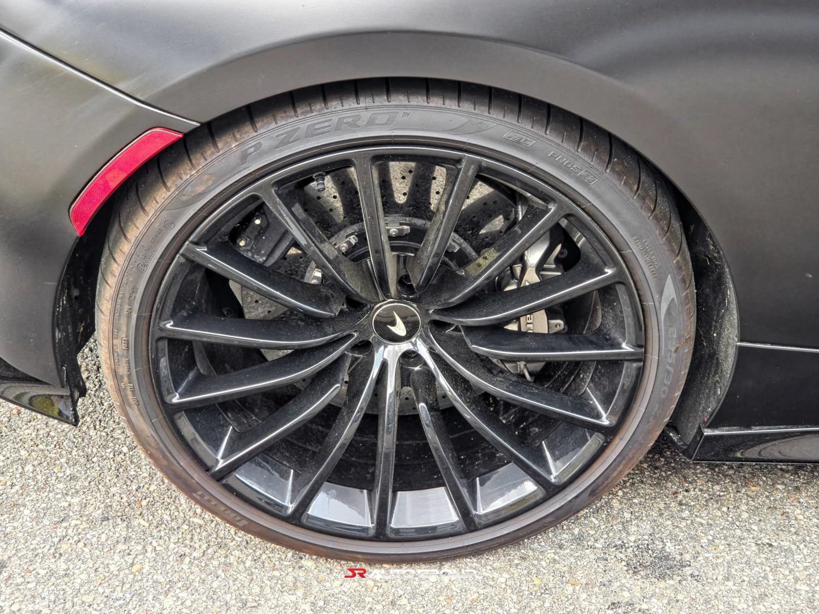 Used 2020 McLaren GT RWD image 17