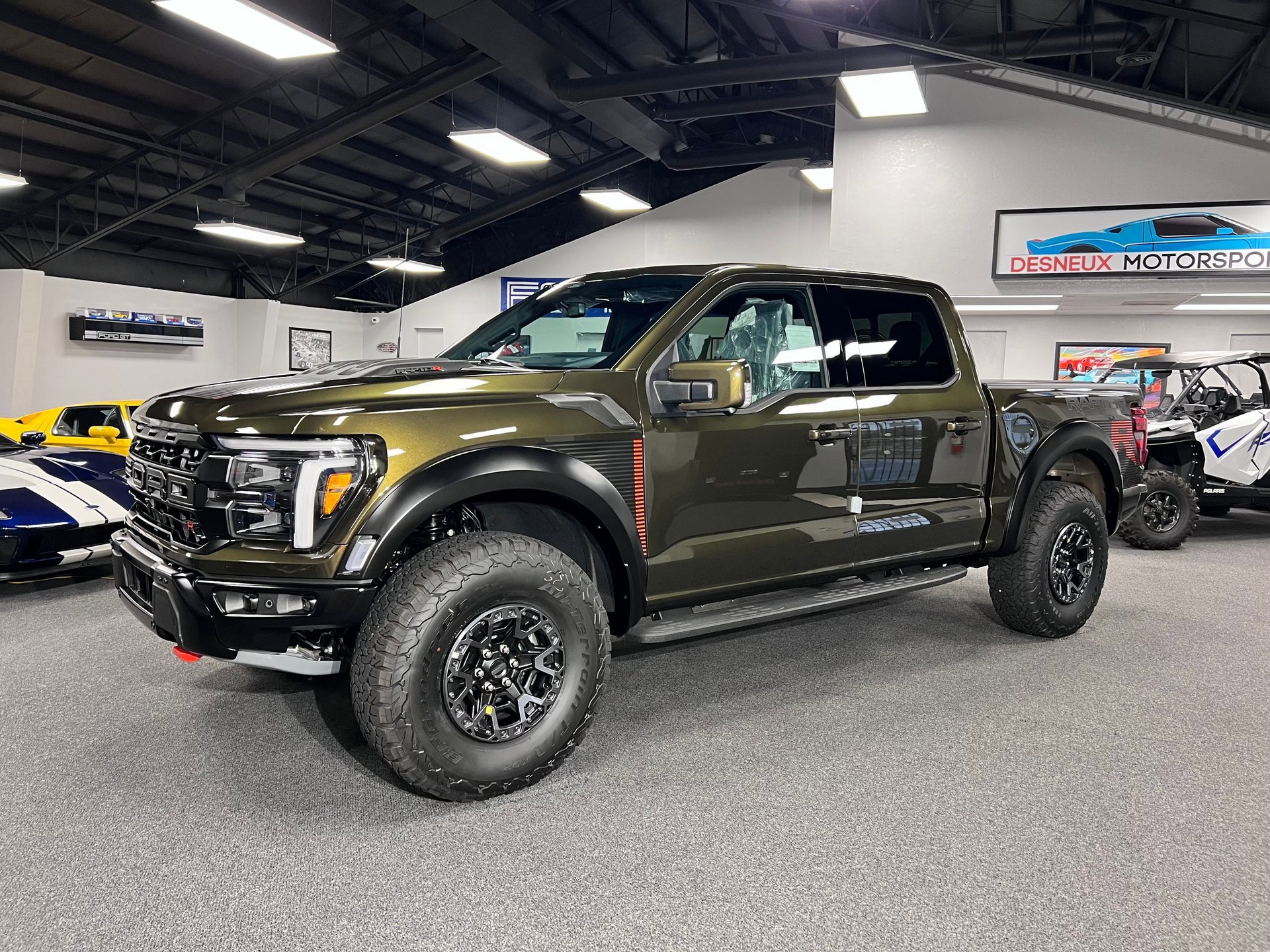 Used 2025 Ford F150 Raptor w/ Equipment Group 803A Raptor R image 33