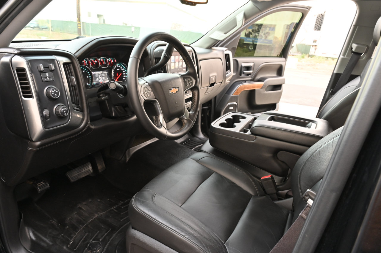 Used 2015 Chevrolet Silverado 1500 LTZ AWD/4WD image 10