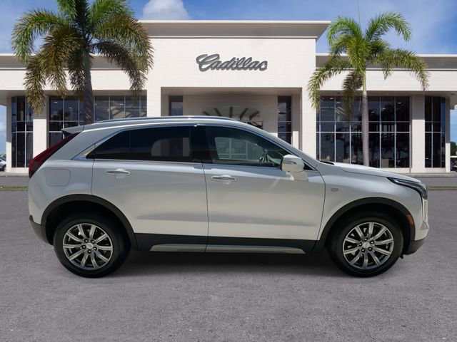 Certified 2022 Cadillac XT4 Premium Luxury w/ Enhanced Visibility Package image 16