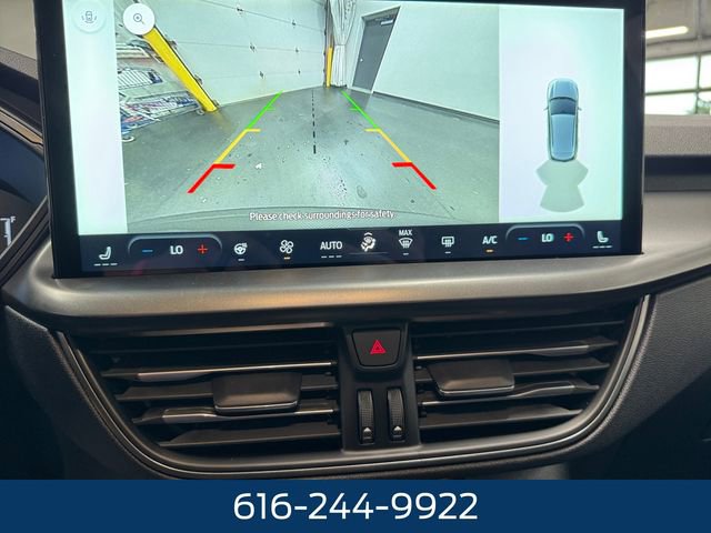 New 2026 Ford Escape SE w/ Class II Trailer Tow Package FWD image 14