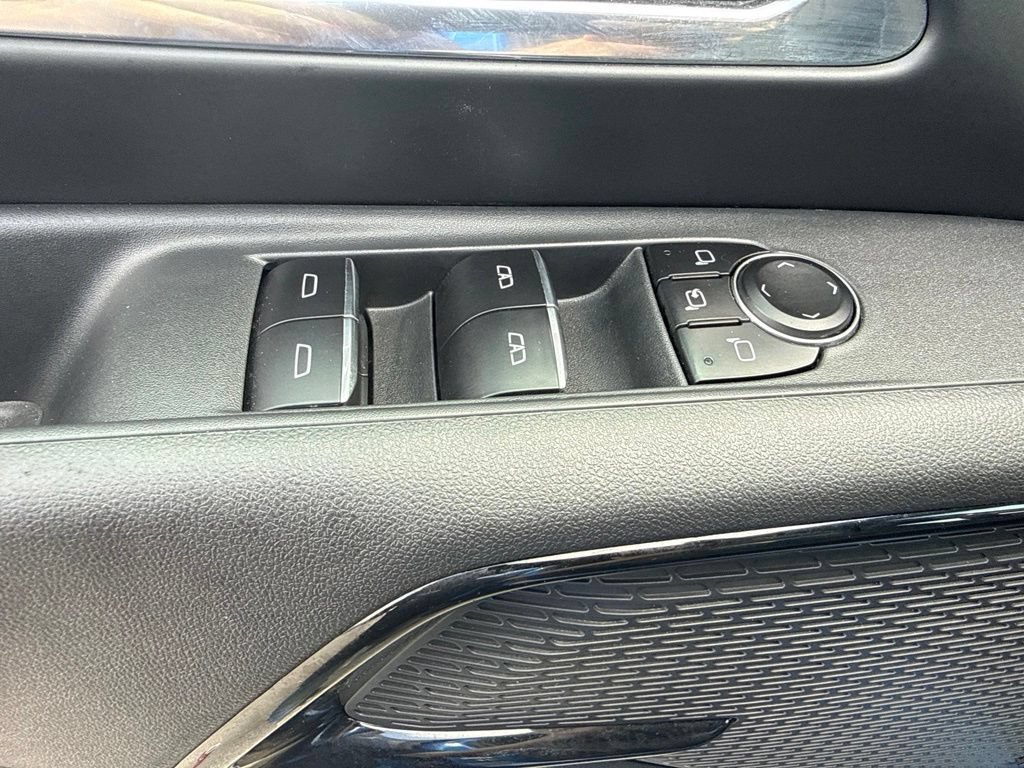 Used 2026 Chevrolet Silverado EV Trail Boss AWD/4WD image 27