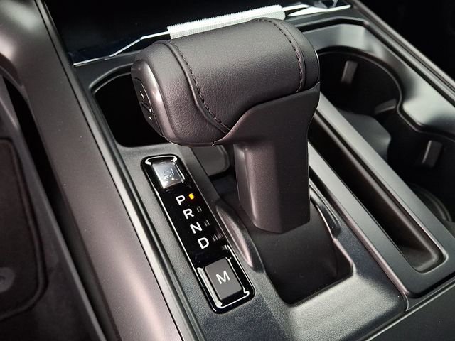 Used 2025 Ford F150 Lariat w/ Equipment Group 501A Mid image 14