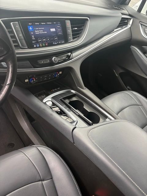 Used 2024 Buick Enclave Premium image 24
