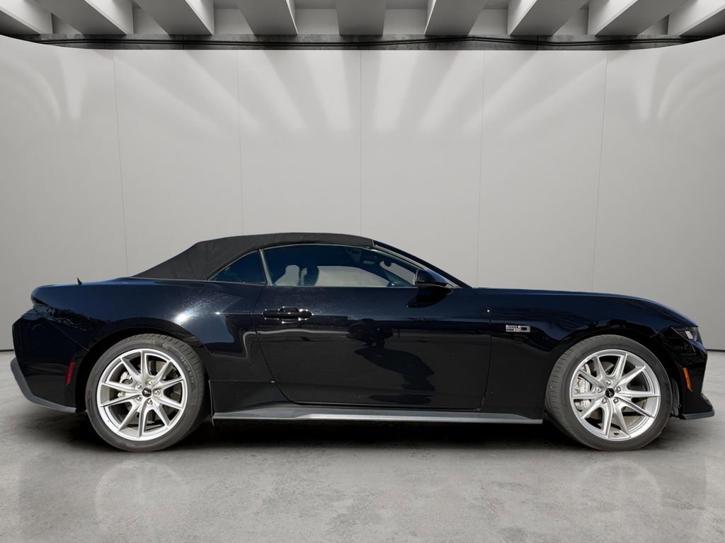 Used 2024 Ford Mustang GT Premium image 7