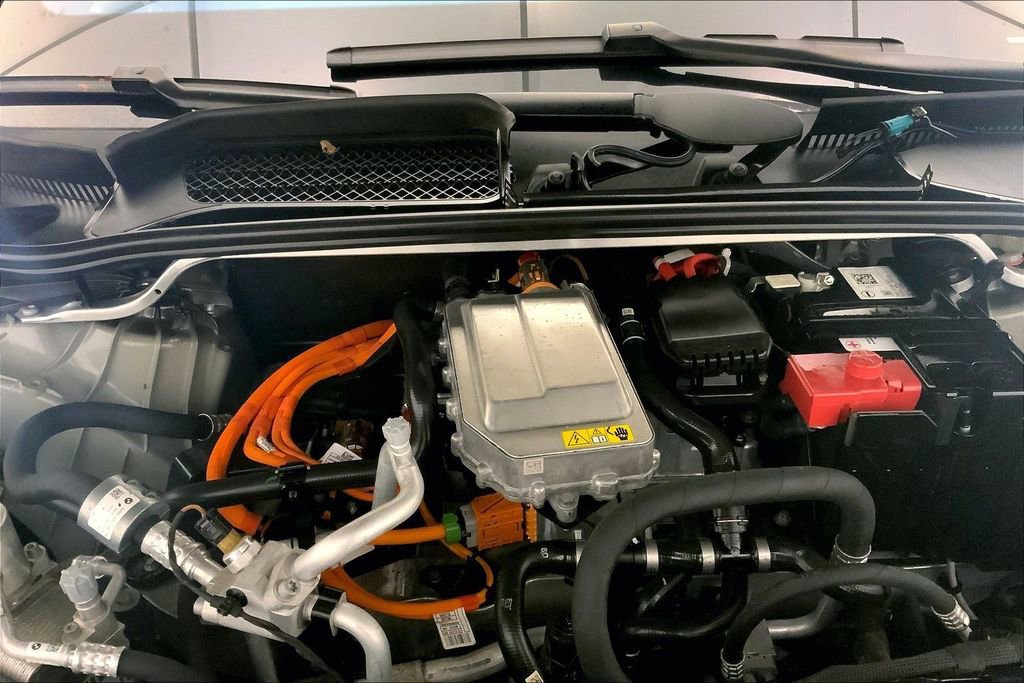 Certified 2023 BMW iX M60 w/ Executive Package image 9