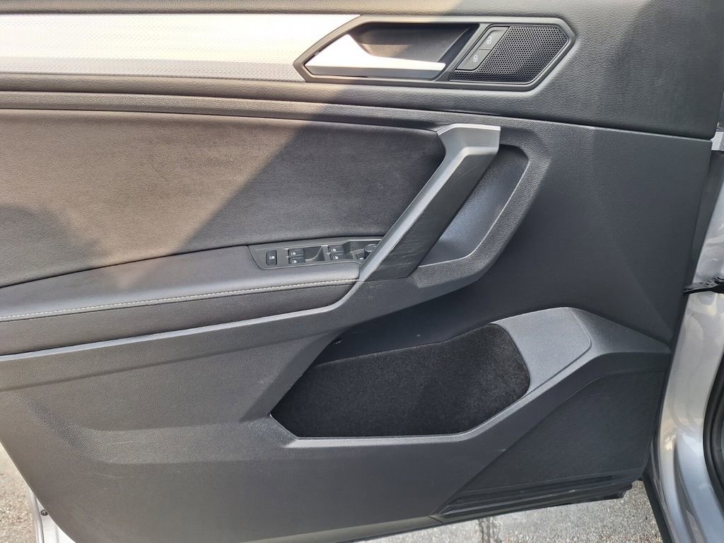 Used 2024 Volkswagen Tiguan S FWD image 30