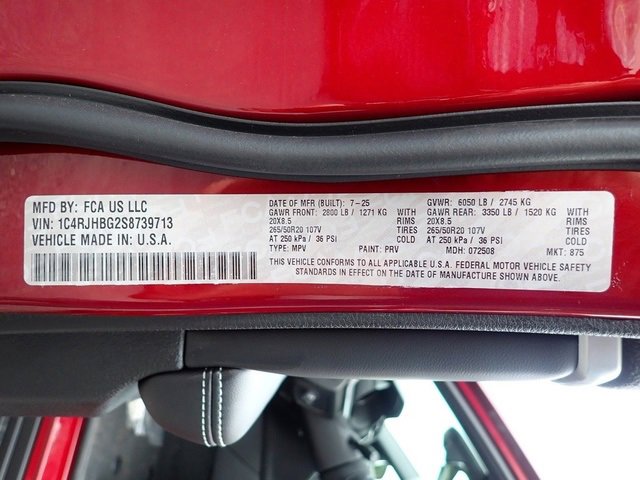 New 2025 Jeep Grand Cherokee Limited w/ Black Appearance Package image 16