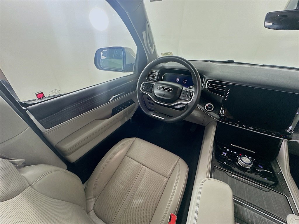 Used 2022 Jeep Wagoneer Series III w/ Premium Group I image 9