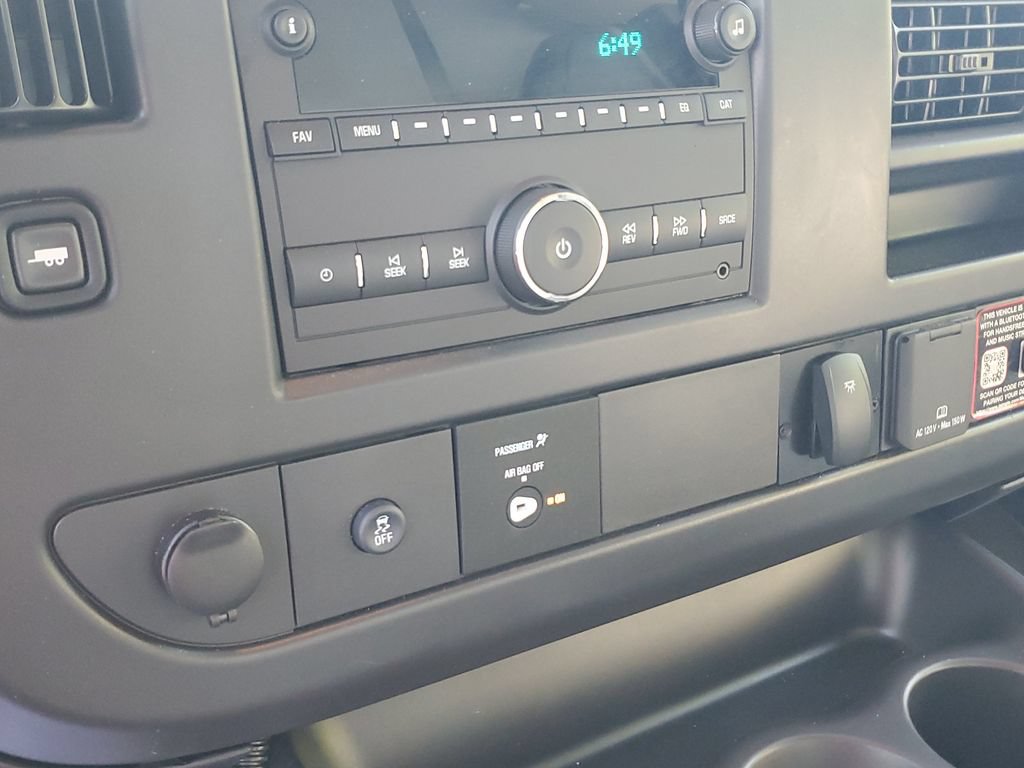 New 2026 GMC Savana 3500 w/ Power Convenience Package RWD image 28