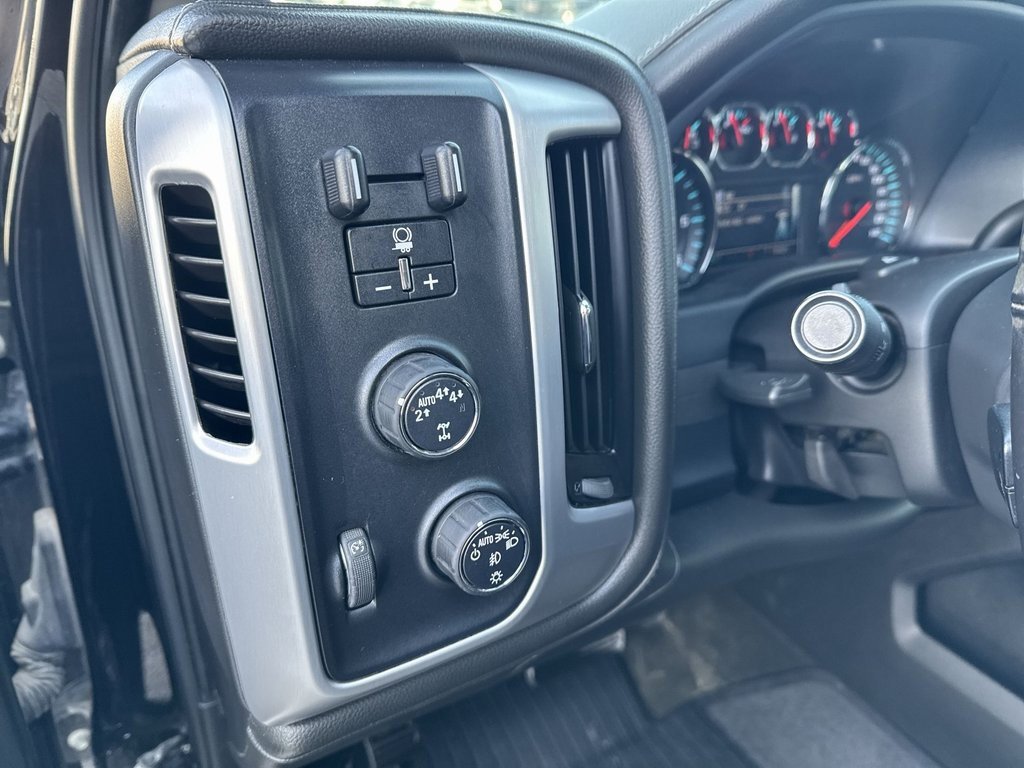 Used 2017 GMC Sierra 1500 SLT image 25