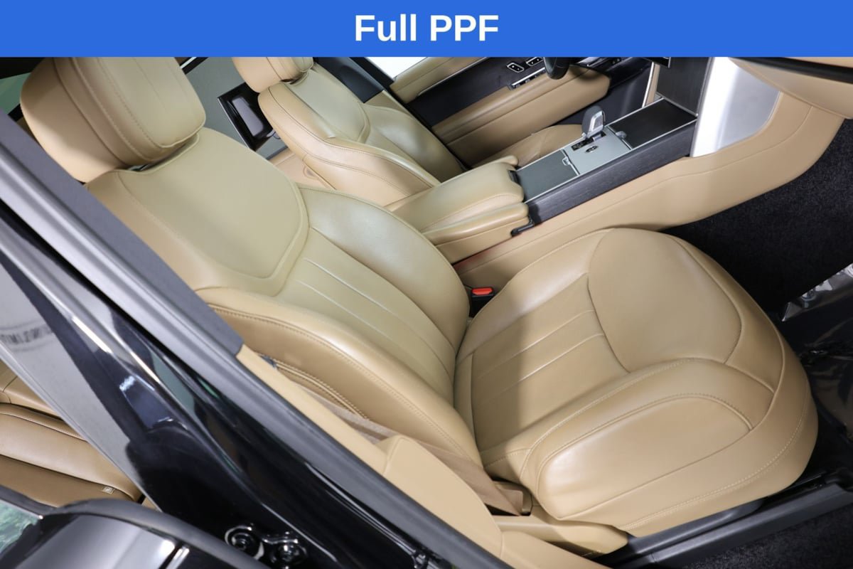 Used 2024 Land Rover Range Rover SE AWD/4WD image 32