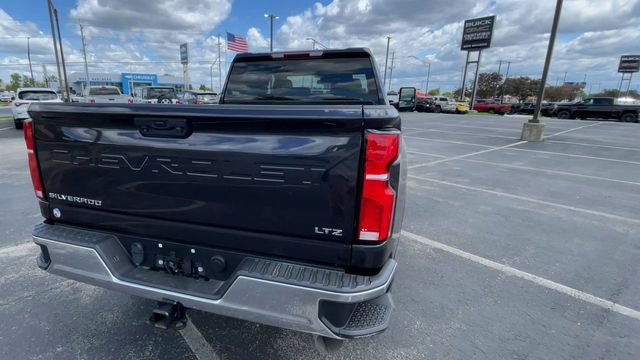 Used 2024 Chevrolet Silverado 2500 LTZ AWD/4WD image 9