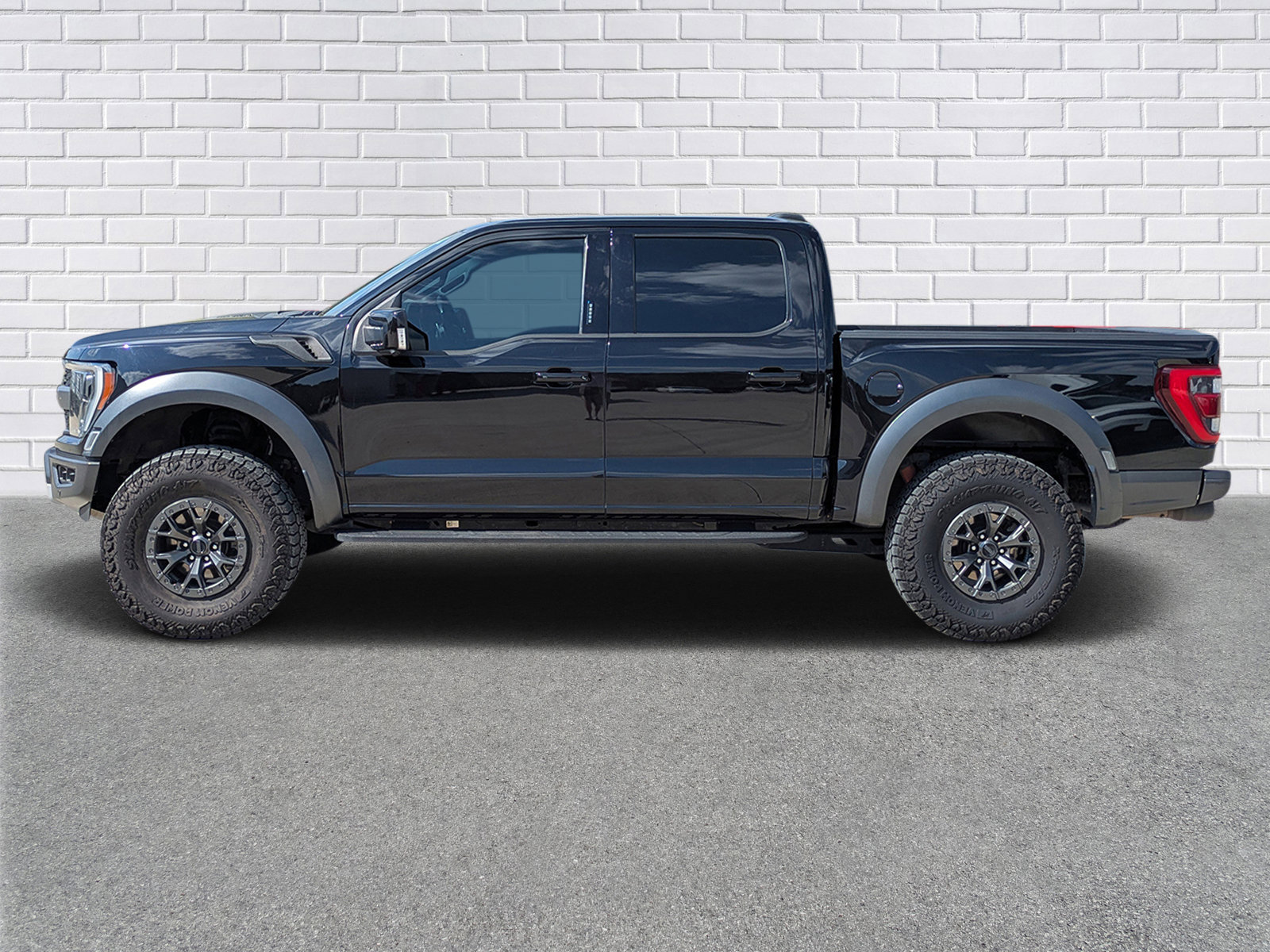 Used 2022 Ford F150 Raptor w/ Raptor 37 Performance Package image 2