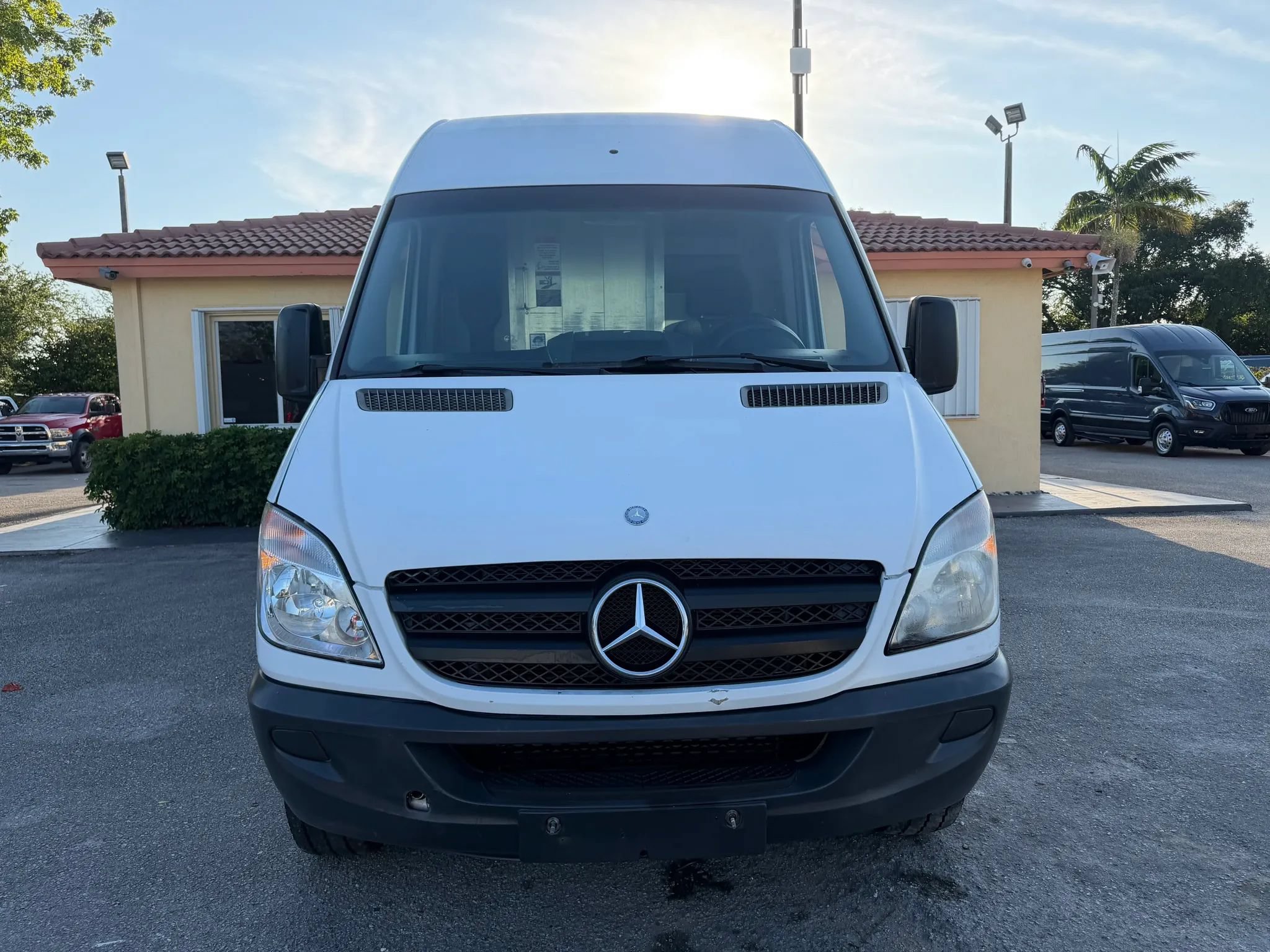 Used 2012 Mercedes-Benz Sprinter 2500 image 11