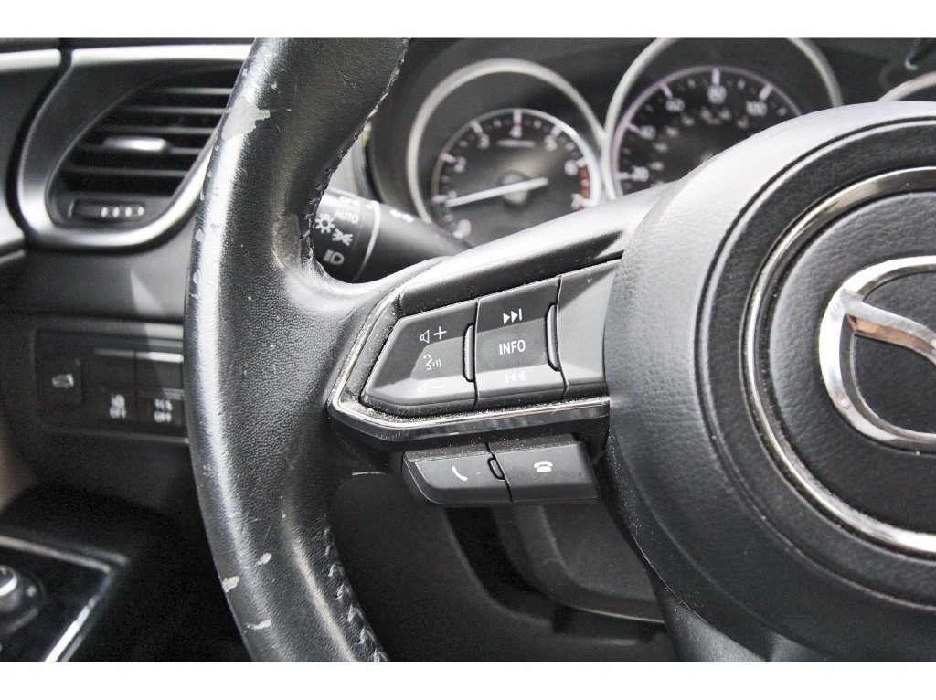 Used 2019 MAZDA CX-9 Touring FWD image 17