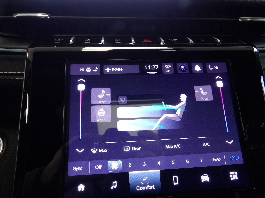 Used 2024 Jeep Grand Cherokee Laredo X w/ Luxury Tech Group I image 37