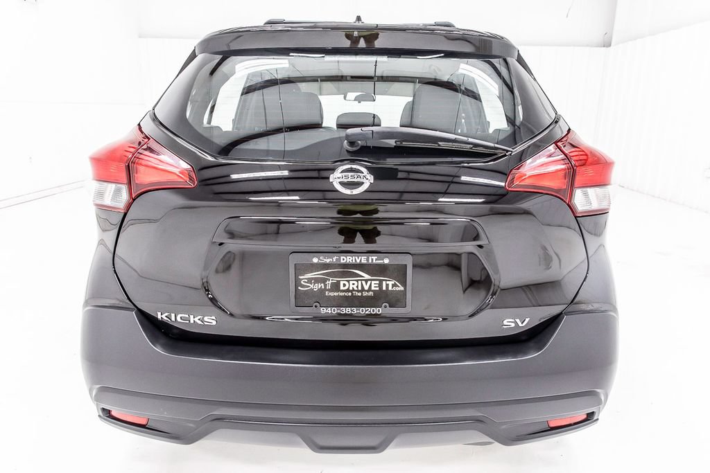 Used 2019 Nissan Kicks SV FWD image 6