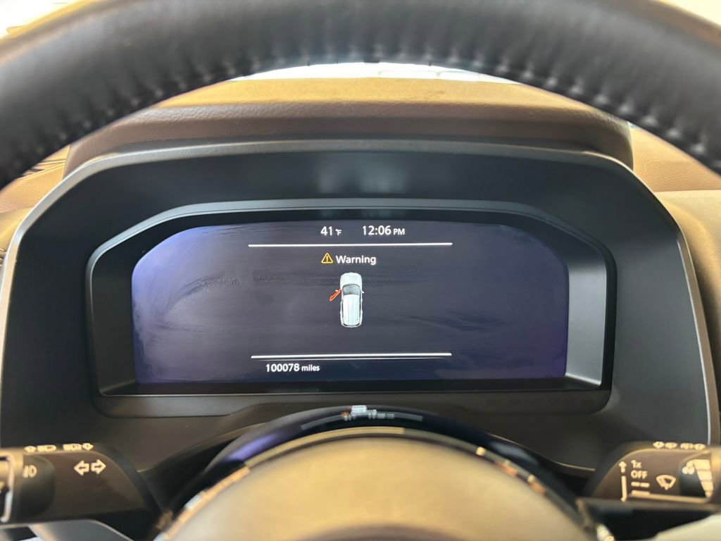 Used 2021 Nissan Rogue Platinum image 19