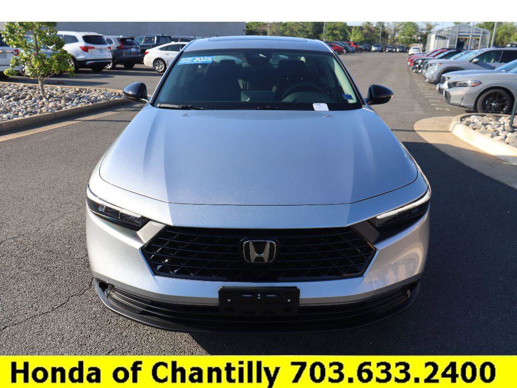 Used 2025 Honda Accord SE image 2