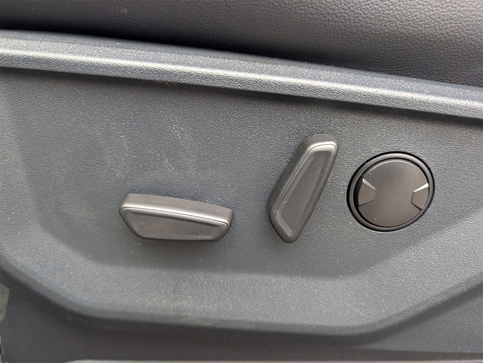 New 2026 Ford F150 Lariat w/ Equipment Group 501A Mid image 15