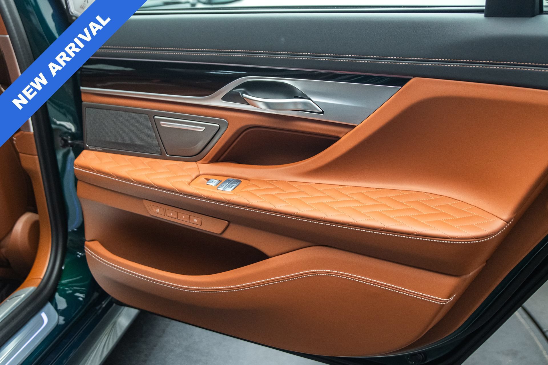 Used 2022 BMW ALPINA B7 xDrive w/ Luxury Rear Seating Package AWD/4WD image 28