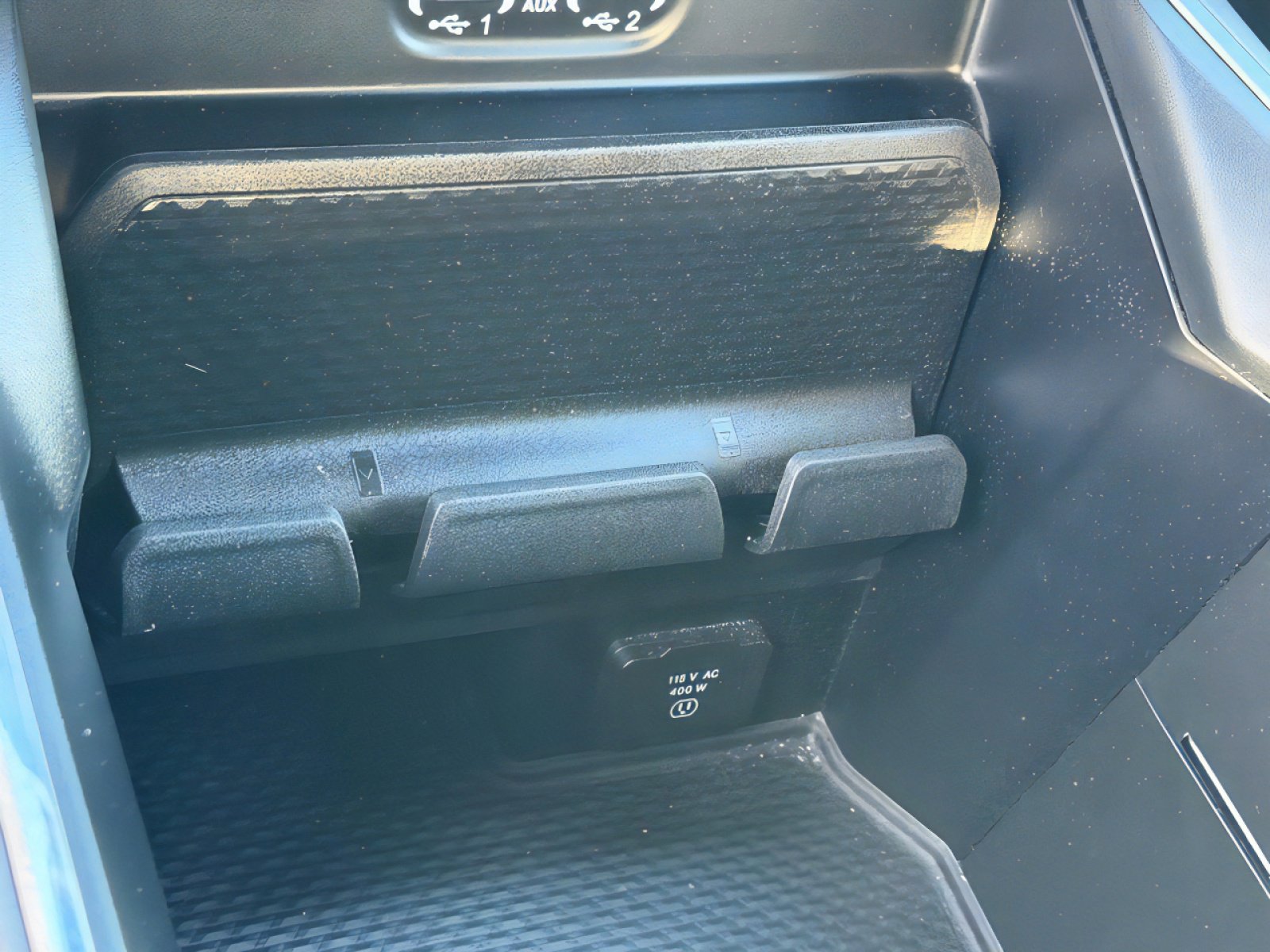 Used 2024 RAM 3500 Laramie w/ Night Edition AWD/4WD image 19