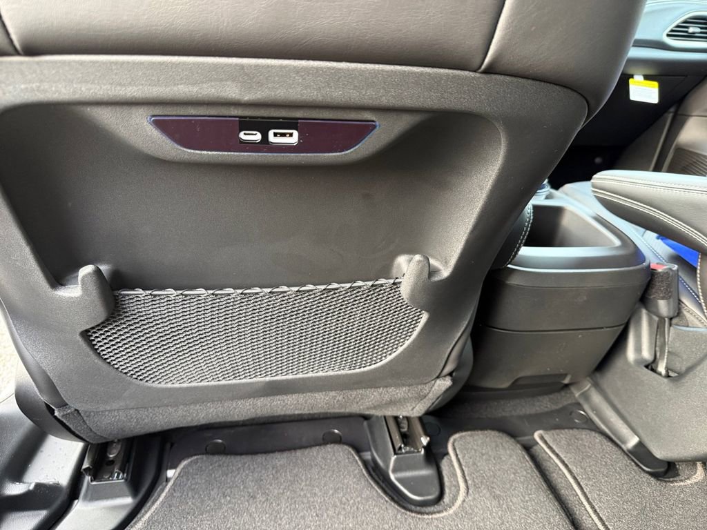 New 2026 Chrysler Pacifica Select image 24