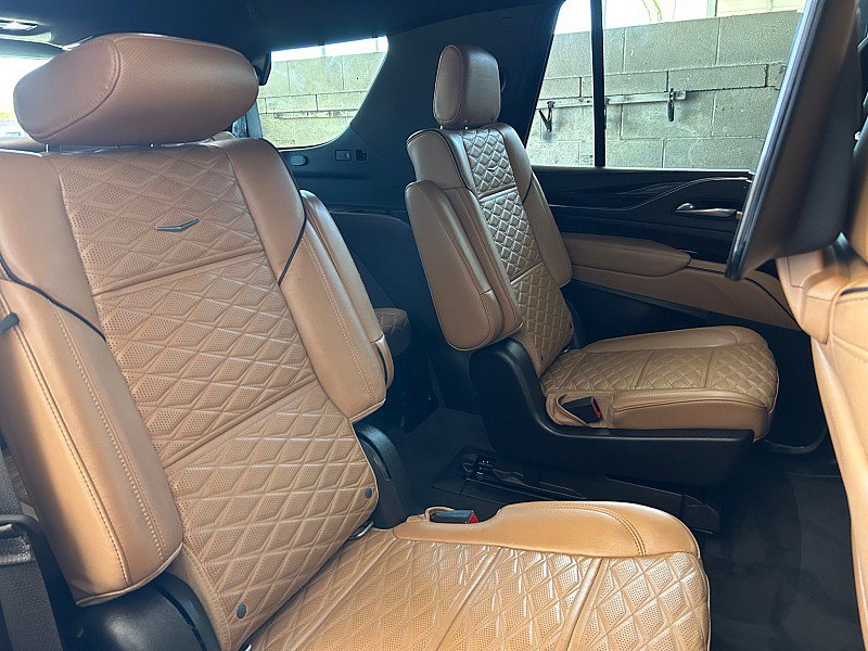 Used 2021 Cadillac Escalade Sport w/ Driver Assist Tech Package AWD/4WD image 27