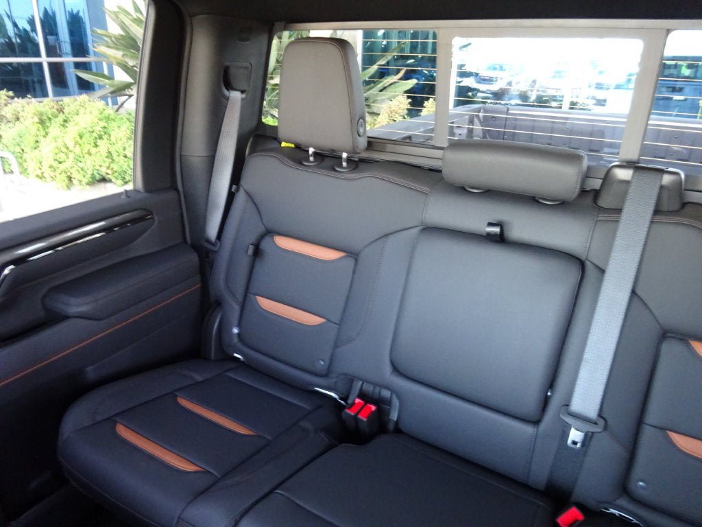 New 2026 GMC Sierra 2500 AT4 AWD/4WD image 15
