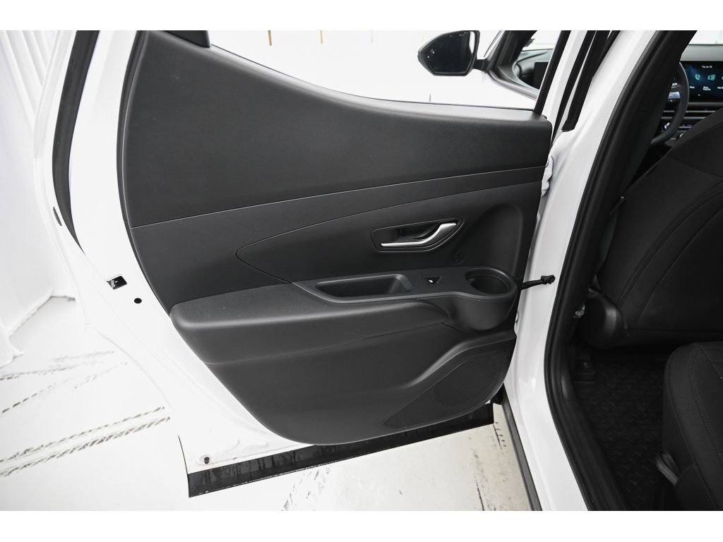 Used 2025 Hyundai Santa Cruz SE image 19