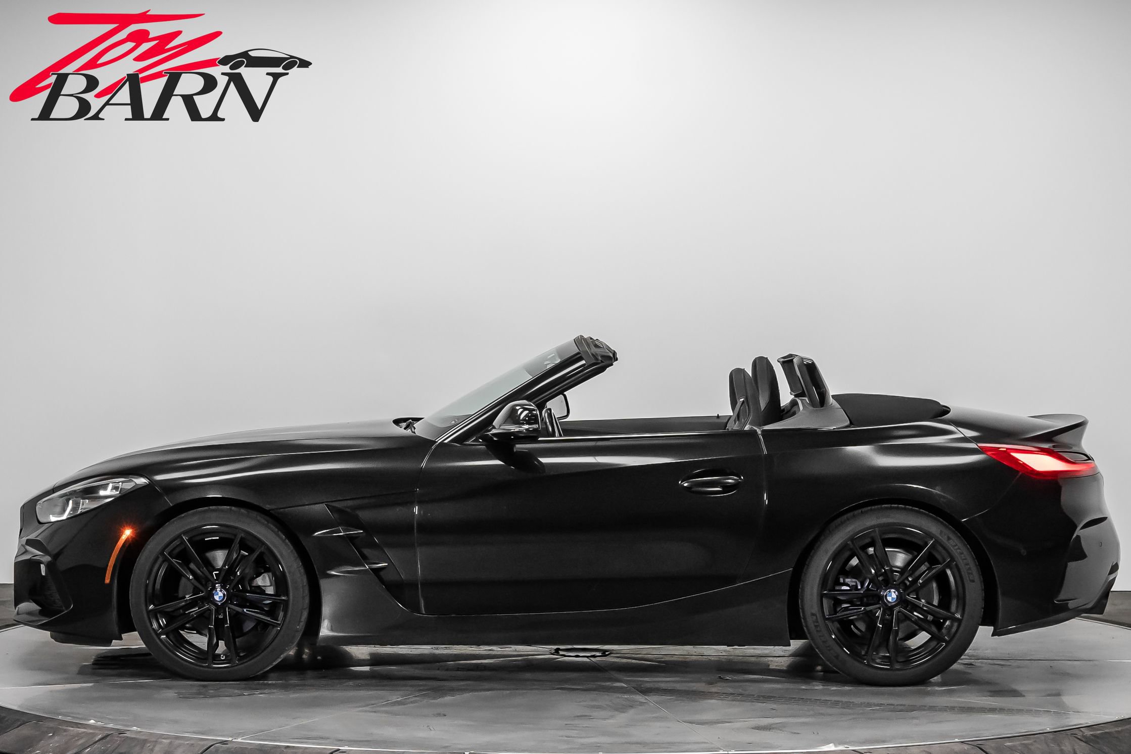 Used 2020 BMW Z4 sDrive30i w/ Premium Package image 2