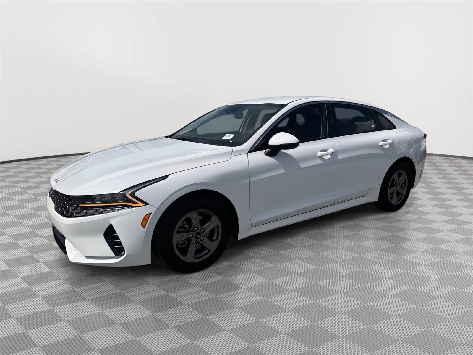 Used 2023 Kia K5 LXS FWD image 1