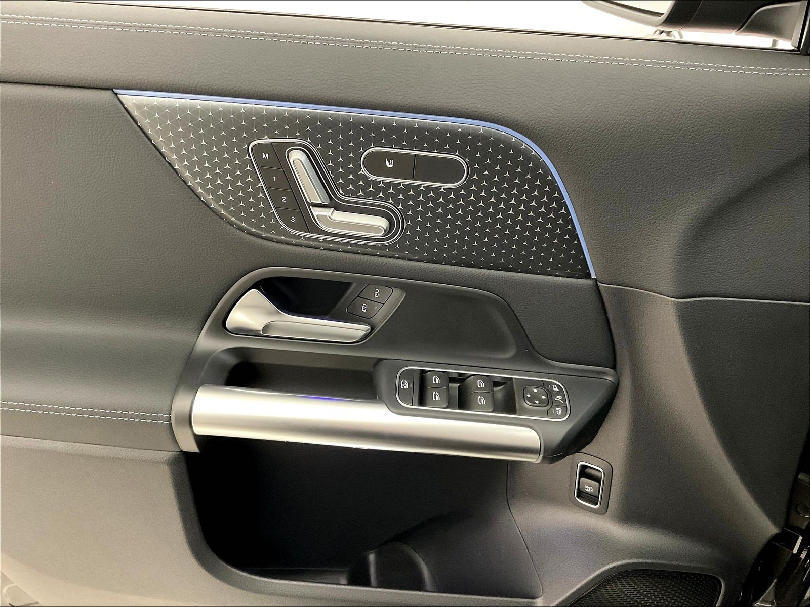 New 2026 Mercedes-Benz GLA 250 4MATIC image 22
