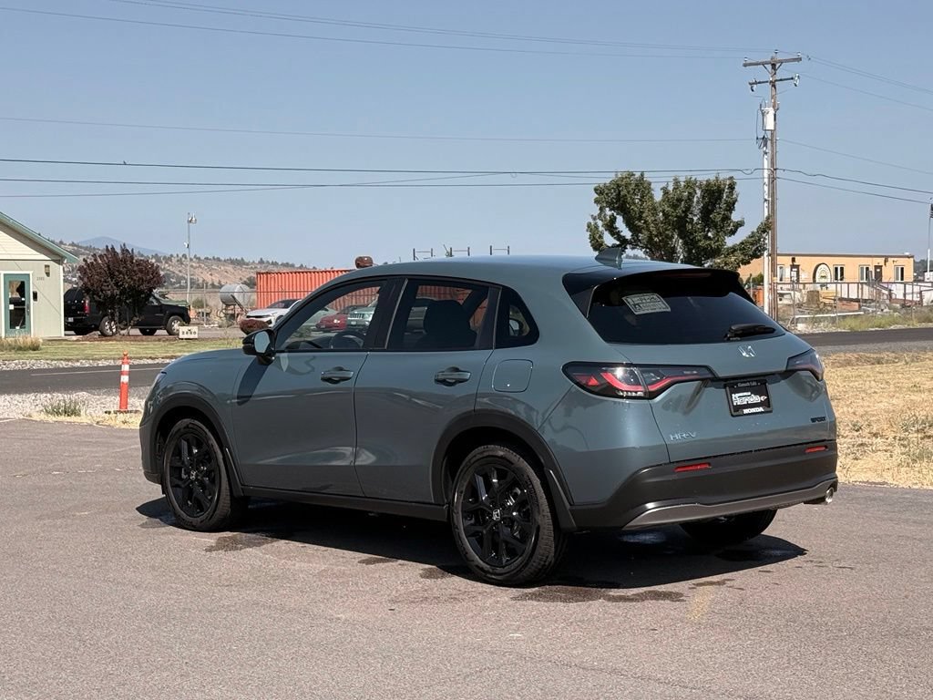 Used 2025 Honda HR-V Sport image 3