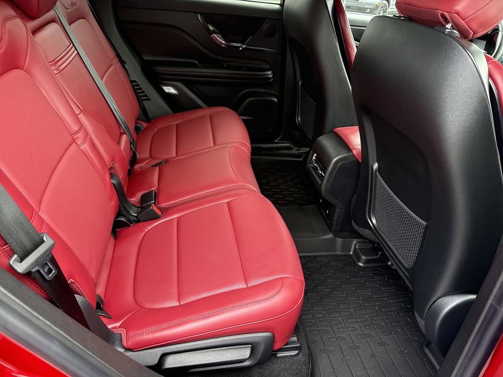 Used 2025 Lincoln Corsair Grand Touring w/ Equipment Group 301A image 15