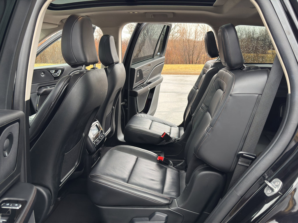 Used 2024 Lincoln Aviator Reserve image 36