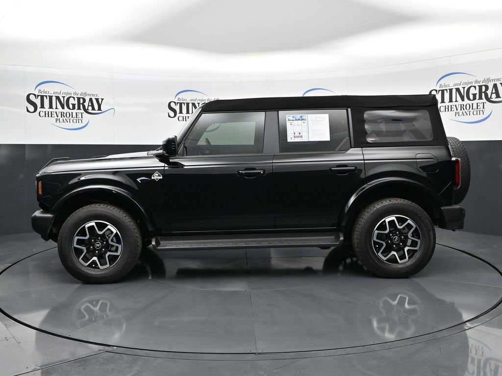 Used 2025 Ford Bronco Outer Banks image 4