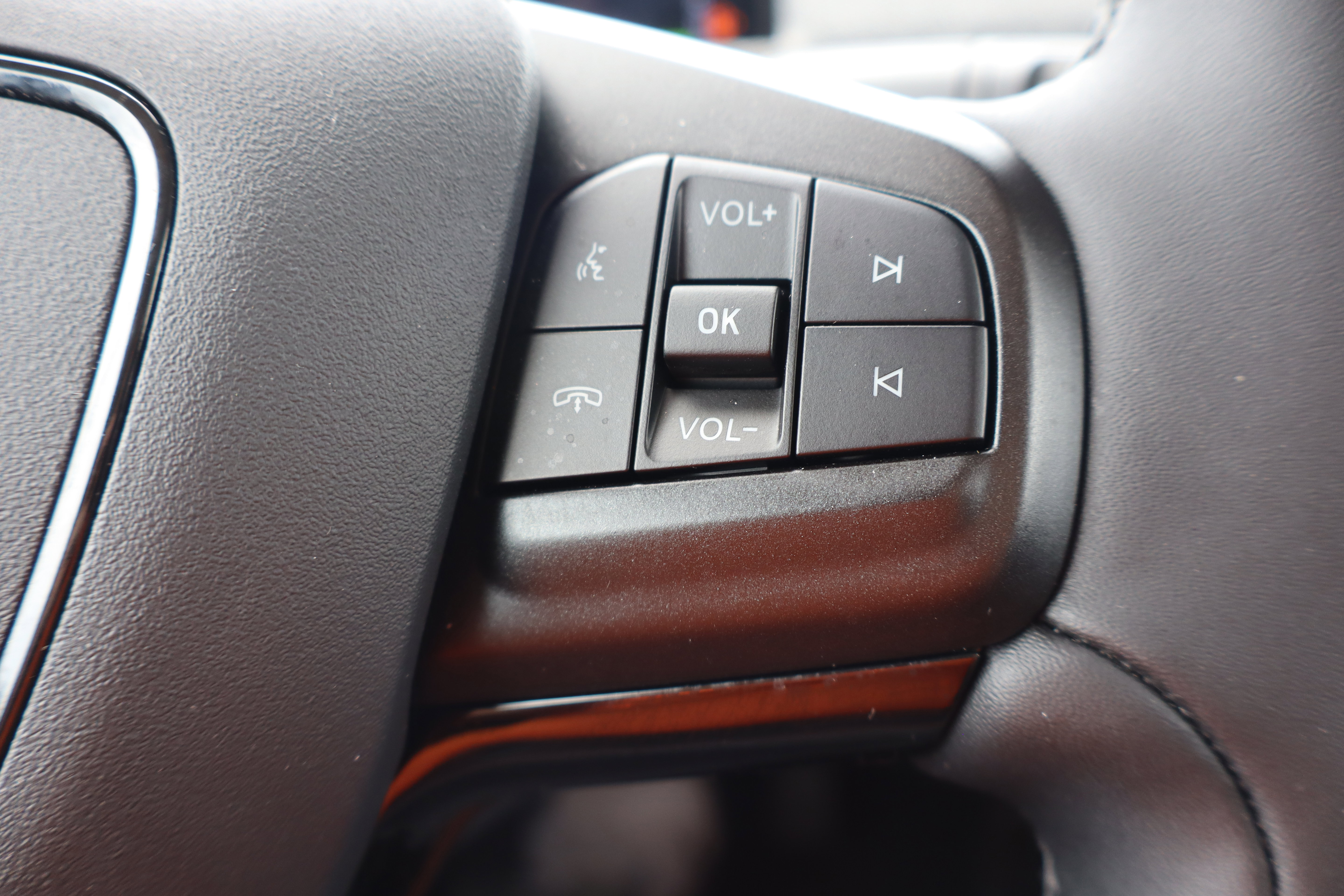 Used 2025 Ford Mustang Mach-E Premium RWD image 17