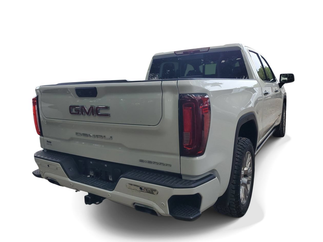 Used 2023 GMC Sierra 1500 Denali w/ Technology Package AWD/4WD image 4