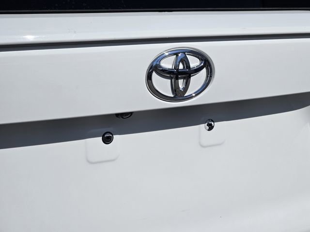 Used 2023 Toyota RAV4 XLE w/ Convenience Package FWD image 10