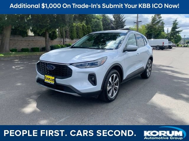 Used 2025 Ford Escape Platinum AWD/4WD 360° Tour