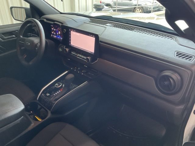 Used 2024 Chevrolet Colorado Trail Boss image 21