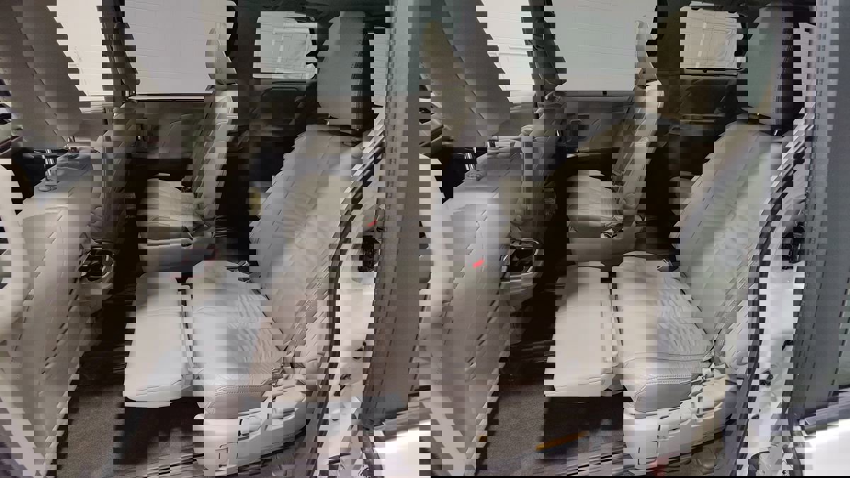 Used 2013 Toyota Sienna Limited w/ Premium Pkg image 42