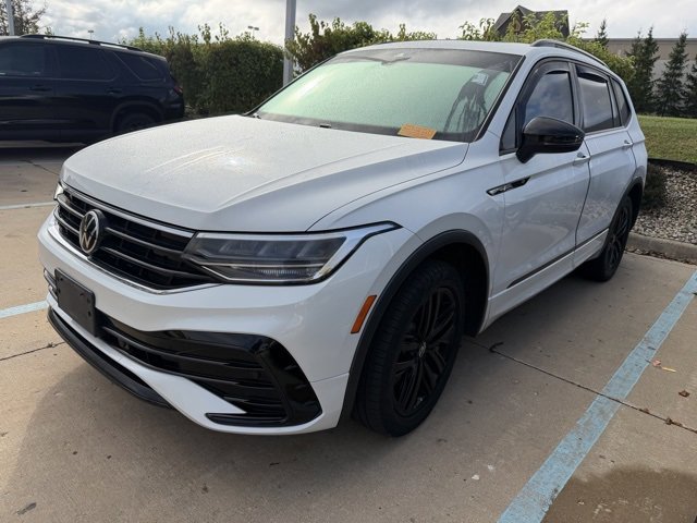 Used 2022 Volkswagen Tiguan SE R-Line