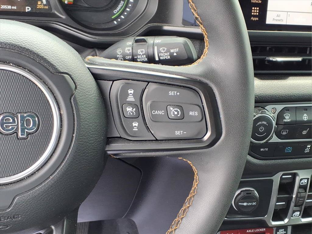Used 2024 Jeep Wrangler Unlimited AWD/4WD image 13